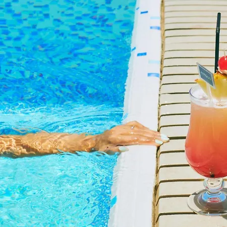 אתר נופש Gloria Palace Amadores Thalasso & 4*