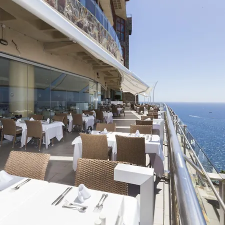 אתר נופש Gloria Palace Amadores Thalasso & 4*